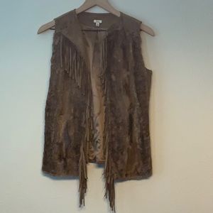 Reba faux fur vest